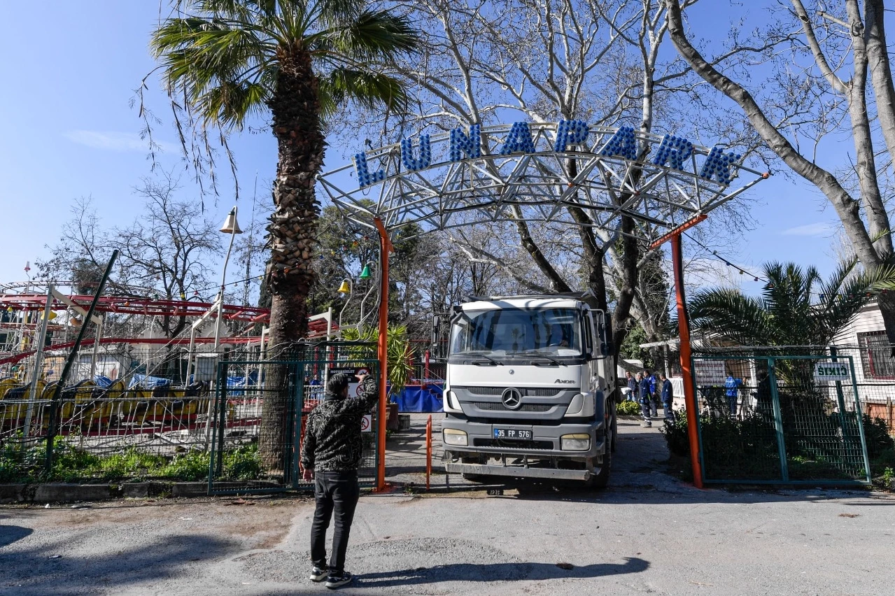 İzmir Lunapark