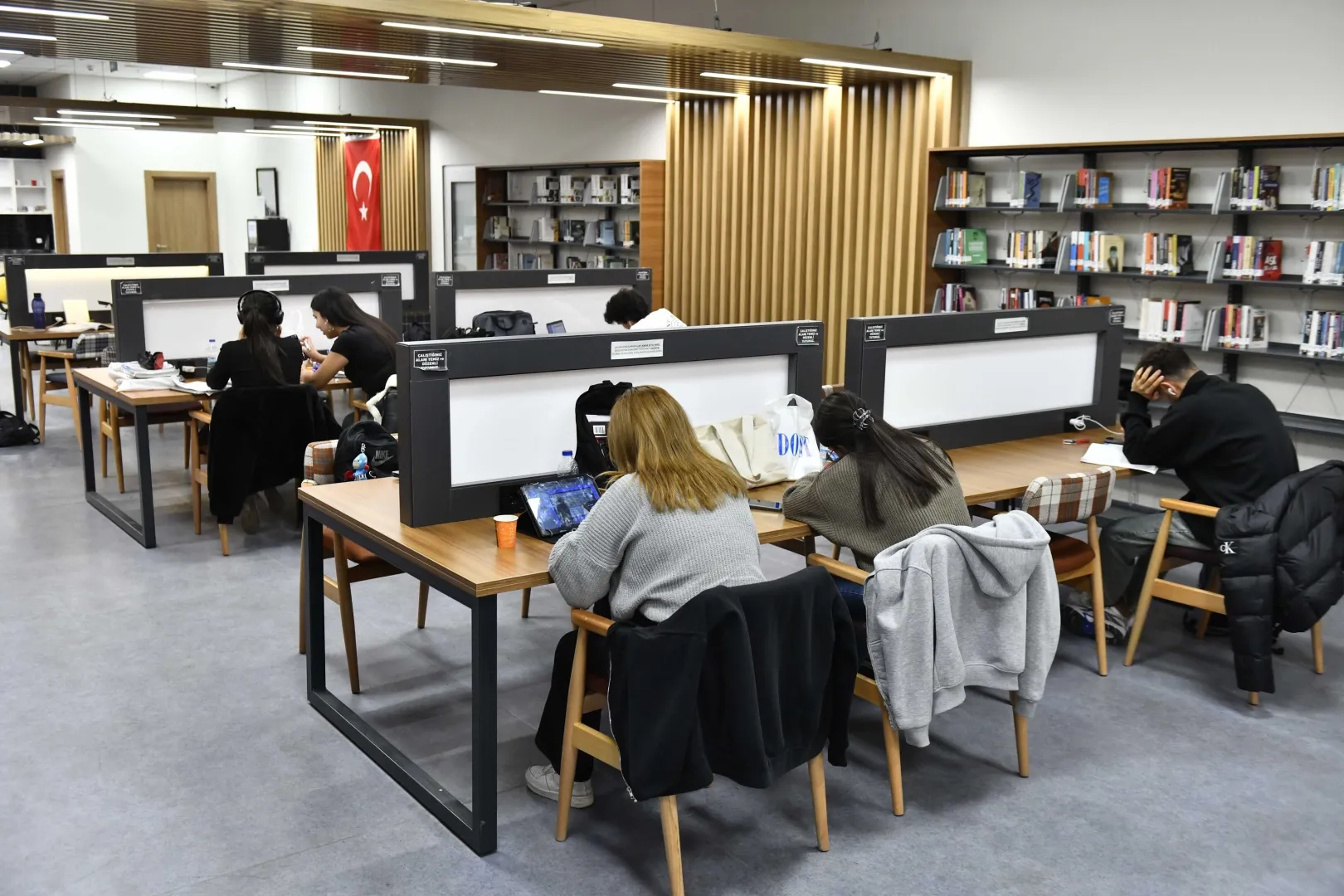 Ankara’da çalışma istasyonları 80 bin öğrenciyi ağırladı